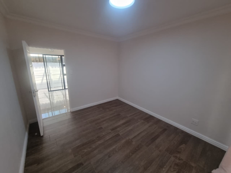 To Let 3 Bedroom Property for Rent in Rondebosch East Western Cape